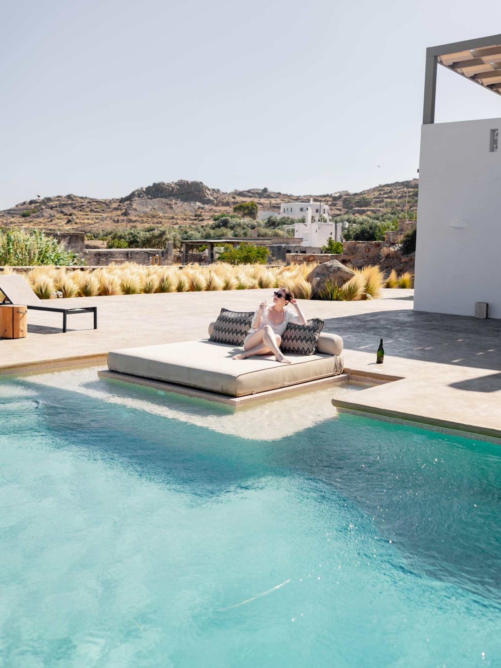 vasilismoumkas_claire_thanos_9