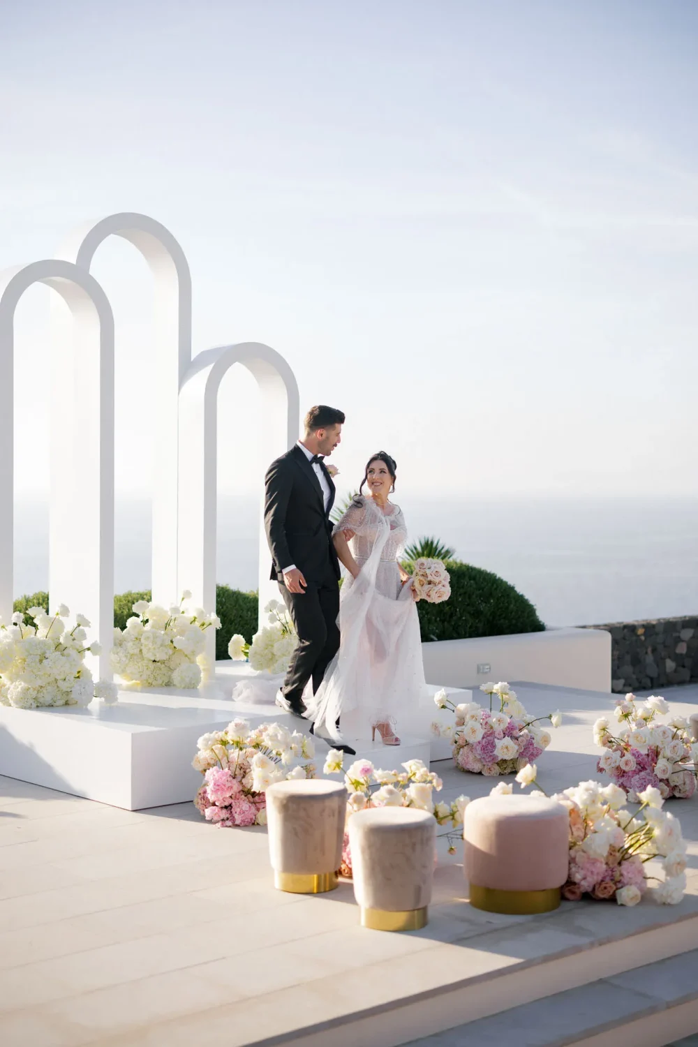 vasilis_moumkas_wedding_photographer_in_Santorini_editorial_photoshoot_16