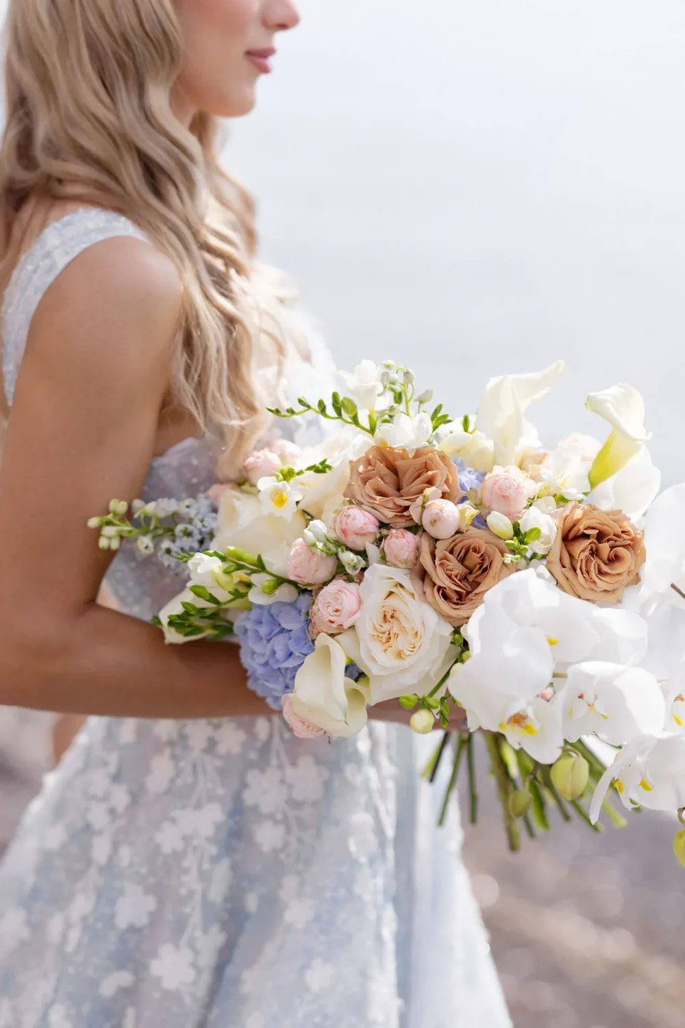 vasilis_moumkas_wedding_photographer_in_Santorini_editorial_photoshoot_31